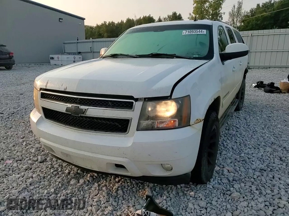 2007 Chevrolet Suburban LTZ with VIN 3GNFK16347G144417, listed as a Copart auction lot 71093544 with 279,255 mi miles and Clean Title. Bid and sale history available at carsss.com. Image 11.
