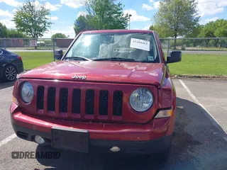 2017 Jeep Patriot High Altitude with VIN 1C4NJRFB6HD151798, listed as a IAAI auction lot 42204462 with 123,056 mi miles and . Bid and sale history available at DreamBid. Image 12.