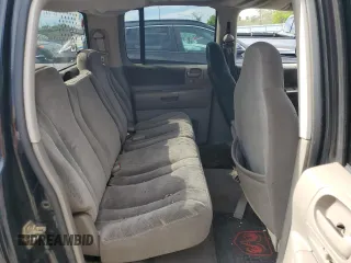 2002 Dodge Dakota Sport с VIN 1B7HL38X02S720595, выставлен на аукционе Copart как лот 57847915 с пробегом 200 618 миль миль и Списание • Salvage title. История ставок и продаж доступна на DreamBid. Изображение 10.
