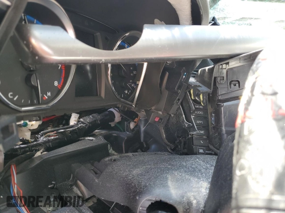 2016 Toyota RAV4 Limited z VIN JTMDFREV3GJ064501, wystawiony jako Copart lot #53970105 z przebiegiem Nie podano mil oraz Szkoda całkowita • Salvage title. Historia ofert i sprzedaży dostępna na DreamBid. Obrazek 9.