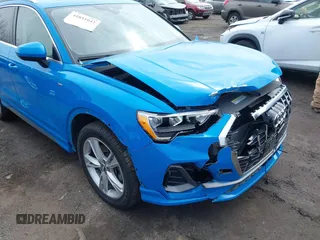 2020 Audi Q3 S line Premium z VIN WA1DECF39L1013425, wystawiony jako IAAI lot #41851042 z przebiegiem 57 901 mil mil oraz . Historia ofert i sprzedaży dostępna na DreamBid. Obrazek 17.