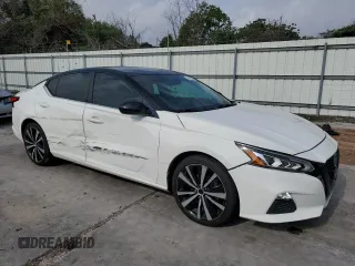 2019 Nissan Altima 2.5 SR with VIN 1N4BL4CV5KC153060, listed as a Copart auction lot 54013435 with 84,741 mi miles and Salvage Title. Bid and sale history available at carsss.com. Image 4.