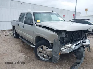 2006 Chevrolet Silverado 1500 LT1 with VIN 2GCEK13Z661285784, listed as a IAAI auction lot 41936204 with 257,950 mi miles. Bid and sale history available at carsss.com. Image 1.