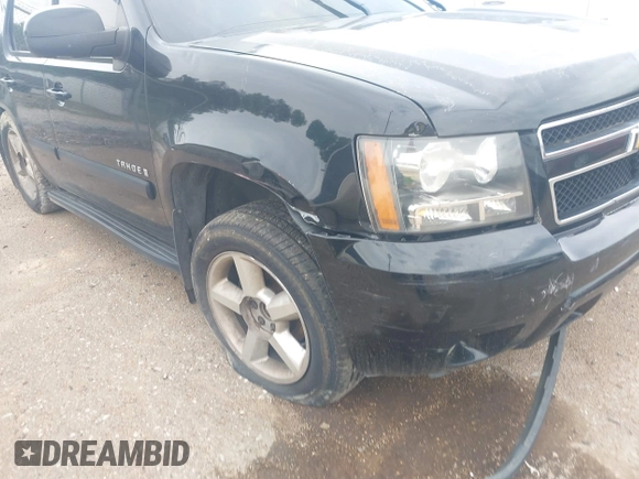 2007 Chevrolet Tahoe LT z VIN 1GNFK13097R132998, wystawiony jako IAAI lot #42257393 z przebiegiem 288 126 mil mil oraz . Historia ofert i sprzedaży dostępna na DreamBid. Obrazek 17.