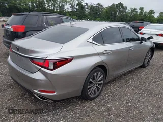2019 Lexus ES 350 with VIN 58ABZ1B11KU039805, listed as a IAAI auction lot 42710663 with 52,565 mi miles and . Bid and sale history available at DreamBid. Image 4.