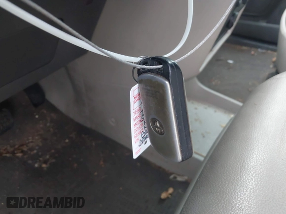 2019 Toyota Sienna XLE Auto Access Seat with VIN 5TDYZ3DC5KS971445, listed as a IAAI auction lot 41494373 with 147,578 mi miles. Bid and sale history available at carsss.com. Image 11.