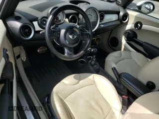 2012 MINI Convertible S с VIN WMWZP3C57CT249682, выставлен на аукционе Copart как лот 60535295 с пробегом 135 298 миль миль и Чистый • Clean title. История ставок и продаж доступна на DreamBid. Изображение 8.