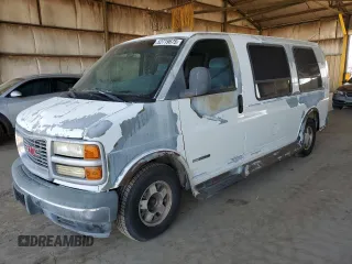 1999 GMC Savana z VIN 1GDFG15R4X1000926, wystawiony jako Copart lot #52719675 z przebiegiem 114 455 mil mil oraz Czysty tytuł • Clean title. Historia ofert i sprzedaży dostępna na DreamBid. Obrazek 1.