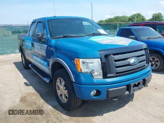 2009 Ford F-150 XL z VIN 1FTPX14V69FA75012, wystawiony jako IAAI lot #42750087 z przebiegiem 119 931 mil mil oraz . Historia ofert i sprzedaży dostępna na DreamBid. Obrazek 1.