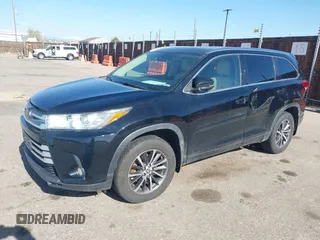 2017 Toyota Highlander XLE с VIN 5TDJZRFH7HS462950, выставлен на аукционе IAAI как лот 41980546 с пробегом 101 828 миль миль и . История ставок и продаж доступна на DreamBid. Изображение 2.
