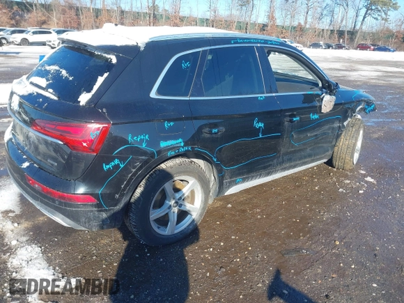 2021 Audi Q5 Premium with VIN WA1AAAFY1M2055212, listed as a IAAI auction lot 41347267 with 51,127 mi miles. Bid and sale history available at carsss.com. Image 4.