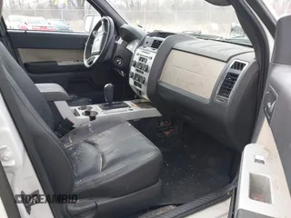 2009 Mercury Mariner Premier with VIN 4M2CU97G19KJ01231, listed as a IAAI auction lot 41674517 with Not Provided miles and . Bid and sale history available at DreamBid. Image 5.
