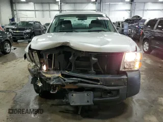 2010 Chevrolet Silverado 1500 with VIN 1GCSKPE31AZ215902, listed as a Copart auction lot 46908275 with 135,645 mi miles and Salvage Title. Bid and sale history available at DreamBid. Image 5.
