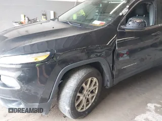 2015 Jeep Cherokee Latitude с VIN 1C4PJMCS6FW792306, выставлен на аукционе IAAI как лот 42311276 с пробегом 162 791 миль миль и . История ставок и продаж доступна на DreamBid. Изображение 6.