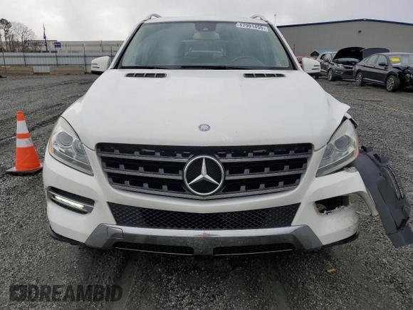 2015 Mercedes-Benz M ML 350 with VIN 4JGDA5JBXFA599743, listed as a Copart auction lot 47991455 with 151,683 mi miles and Salvage Title. Bid and sale history available at carsss.com. Image 5.