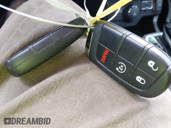 2019 Jeep Renegade Latitude z VIN ZACNJBBB7KPK63688, wystawiony jako IAAI lot #41815965 z przebiegiem 25 407 mil mil oraz . Historia ofert i sprzedaży dostępna na DreamBid. Obrazek 11.