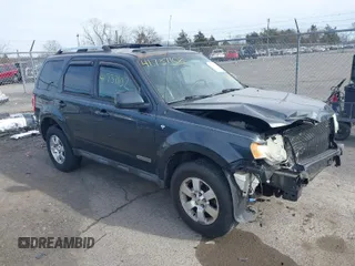 2008 Ford Escape Limited with VIN 1FMCU94108KA71185, listed as a IAAI auction lot 41737102 with 224,666 mi miles. Bid and sale history available at carsss.com. Image 1.