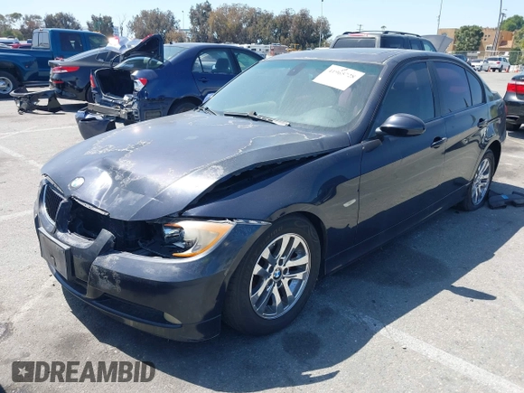 2006 BMW 3 Series 325i with VIN WBAVB13506KX64969, listed as a IAAI auction lot 41965728 with 134,858 mi miles. Bid and sale history available at carsss.com. Image 2.
