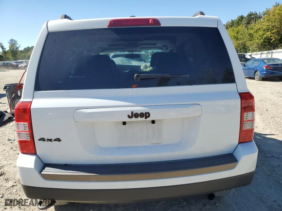 2016 Jeep Patriot 75th Anniversary with VIN 1C4NJRBB2GD697812, listed as a Copart auction lot 77008604 with 0 mi miles and Salvage Title. Bid and sale history available at carsss.com. Image 6.