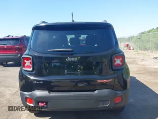 2015 Jeep Renegade Trailhawk with VIN ZACCJBCT1FPC17815, listed as a IAAI auction lot 42043290 with 247,652 mi miles and . Bid and sale history available at DreamBid. Image 16.
