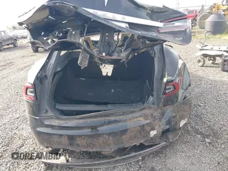 2014 Tesla Model S 60 with VIN 5YJSA1H12EFP53787, listed as a IAAI auction lot 42279493 with 168,859 mi miles and . Bid and sale history available at DreamBid. Image 6.
