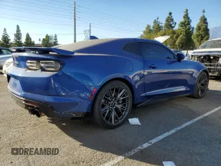 2022 Chevrolet Camaro ZL1 with VIN 1G1FJ1R68N0104269, listed as a Copart auction lot 75497734 with 14,083 mi miles and Salvage Title. Bid and sale history available at carsss.com. Image 3.
