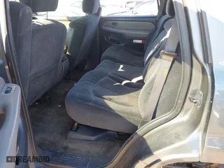 2002 Chevrolet Tahoe LT with VIN 1GNEC13Z12J233208, listed as a IAAI auction lot 41659873 with 238,922 mi miles. Bid and sale history available at carsss.com. Image 8.