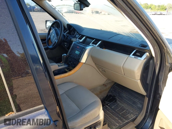 2009 Land Rover Range Rover Sport HSE with VIN SALSK254X9A201883, listed as a IAAI auction lot 42127297 with 154,483 mi miles. Bid and sale history available at carsss.com. Image 5.