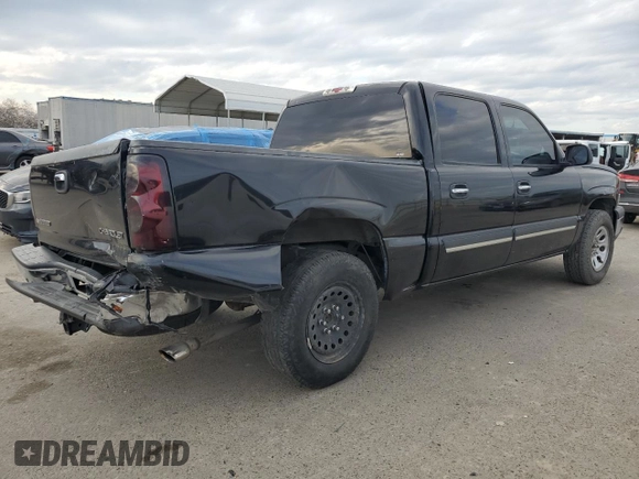 2005 Chevrolet Silverado 1500 LS z VIN 2GCEC13T451108111, wystawiony jako Copart lot #46171995 z przebiegiem 236 567 mil mil oraz Szkoda całkowita • Salvage title. Historia ofert i sprzedaży dostępna na DreamBid. Obrazek 3.