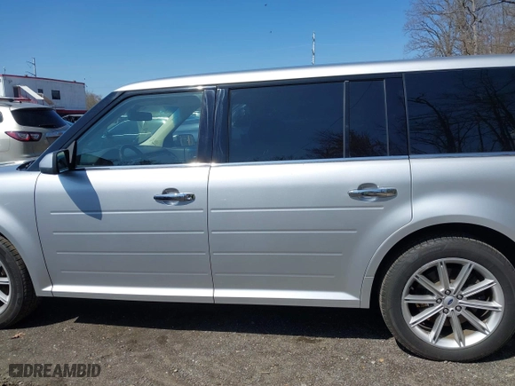 2017 Ford Flex Limited with VIN 2FMGK5D8XHBA02561, listed as a IAAI auction lot 41930255 with 166,465 mi miles. Bid and sale history available at carsss.com. Image 14.