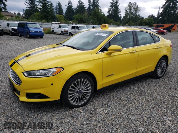 2013 Ford Fusion Titanium Hybrid with VIN 3FA6P0RU7DR326224, listed as a Copart auction lot 61597825 with 256,880 mi miles and Salvage title. Bid and sale history available at DreamBid. Image 1.