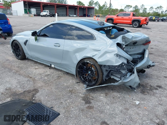 2022 BMW M4 Competition xDrive z VIN WBS43AZ04NCK16515, wystawiony jako IAAI lot #42505726 z przebiegiem Nie podano mil oraz . Historia ofert i sprzedaży dostępna na DreamBid. Obrazek 3.