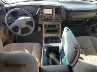 2003 Chevrolet Silverado 1500 with VIN 2GCEC19V431364982, listed as a Copart auction lot 74125874 with 201,183 mi miles and Salvage Title. Bid and sale history available at carsss.com. Image 8.