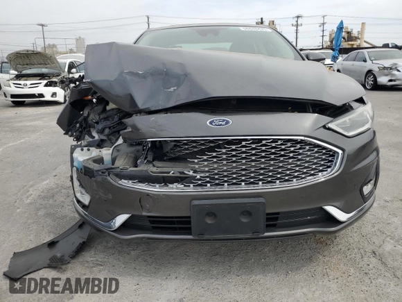 2020 Ford Fusion Titanium with VIN 3FA6P0SU4LR132467, listed as a Copart auction lot 58848425 with 39,823 mi miles and Salvage title. Bid and sale history available at DreamBid. Image 5.