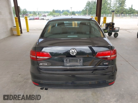 2017 Volkswagen Jetta S с VIN 3VW2B7AJ1HM401145, выставлен на аукционе IAAI как лот 42421819 с пробегом 62 607 миль миль и . История ставок и продаж доступна на DreamBid. Изображение 16.