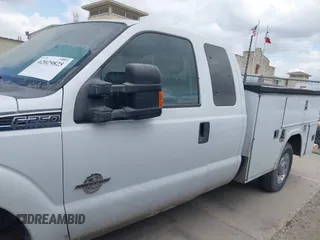 2012 Ford F-250 XLT with VIN 1FT7X2AT5CEC30526, listed as a IAAI auction lot 42029825 with 263,897 mi miles and . Bid and sale history available at DreamBid. Image 14.