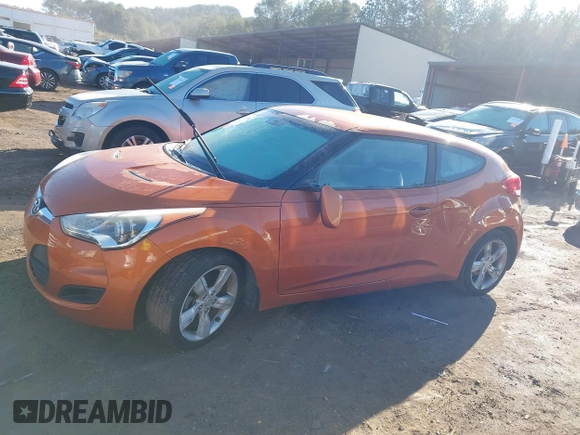 2013 Hyundai Veloster w/Gray Int with VIN KMHTC6AD3DU126193, listed as a IAAI auction lot 41251982 with 119,066 mi miles. Bid and sale history available at carsss.com. Image 14.