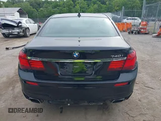 2015 BMW 7 Series 740i с VIN WBAYA6C54FGK16411, выставлен на аукционе IAAI как лот 42332689 с пробегом 59 153 миль миль и . История ставок и продаж доступна на DreamBid. Изображение 16.
