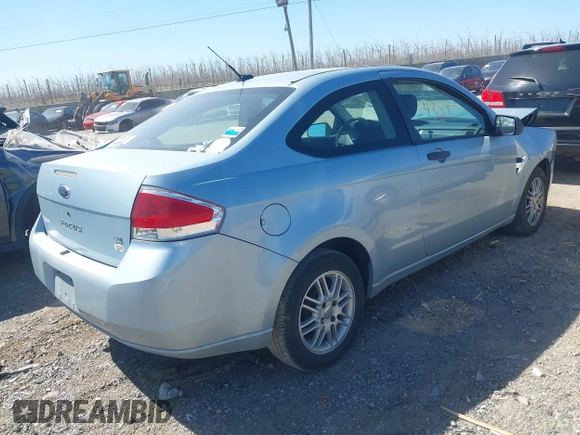 2008 Ford Focus SE with VIN 1FAHP33N28W137186, listed as a IAAI auction lot 41894328 with 150,854 mi miles. Bid and sale history available at carsss.com. Image 4.
