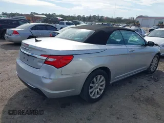 2011 Chrysler 200 Touring with VIN 1C3BC2EB2BN532527, listed as a IAAI auction lot 41428010 with 85,968 mi miles. Bid and sale history available at carsss.com. Image 4.
