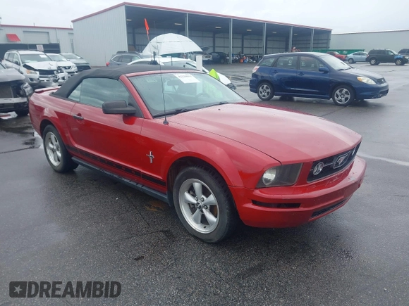 2008 Ford Mustang Deluxe with VIN 1ZVHT84N885121272, listed as a IAAI auction lot 42220813 with 137,152 mi miles and . Bid and sale history available at DreamBid. Image 1.