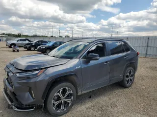 2022 Toyota RAV4 XSE with VIN JTMEB3FV4ND076096, listed as a Copart auction lot 58802695 with 141,543 mi miles and Salvage title. Bid and sale history available at DreamBid. Image 1.