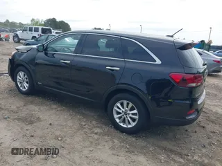 2019 Kia Sorento LX V6 with VIN 5XYPGDA55KG487091, listed as a IAAI auction lot 42007536 with 94,711 mi miles. Bid and sale history available at carsss.com. Image 3.