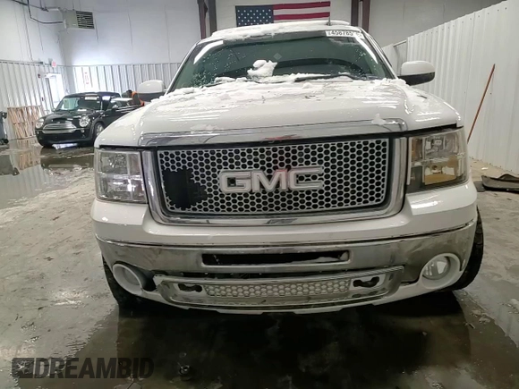 2011 GMC Sierra 1500 Denali z VIN 3GTP2XE26BG304637, wystawiony jako Copart lot #45878555 z przebiegiem 164 755 mil mil oraz Szkody całkowita. Historia ofert i sprzedaży dostępna na DreamBid. Obrazek 11.