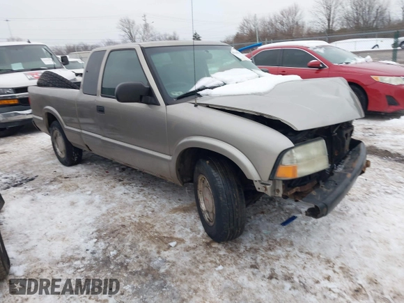 2003 GMC Sonoma SLS z VIN 1GTCS19X738237992, wystawiony jako IAAI lot #41345031 z przebiegiem 154 597 mil mil oraz . Historia ofert i sprzedaży dostępna na DreamBid. Obrazek 1.