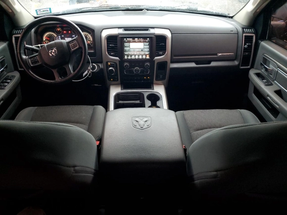 2017 Ram 1500 Big Horn z VIN 1C6RR7LGXHS518235, wystawiony jako Copart lot #57803035 z przebiegiem 104 886 mil mil oraz Szkoda całkowita • Salvage title. Historia ofert i sprzedaży dostępna na DreamBid. Obrazek 8.