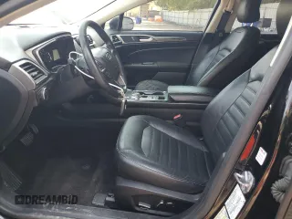 2017 Ford Fusion SE z VIN 3FA6P0H98HR328552, wystawiony jako Copart lot #52709395 z przebiegiem 188 451 mil mil oraz Szkoda całkowita • Salvage title. Historia ofert i sprzedaży dostępna na DreamBid. Obrazek 7.