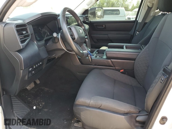 2022 Toyota Tundra SR with VIN 5TFKB5DB1NX014807, listed as a Copart auction lot 61888704 with 48,584 mi miles and Salvage title. Bid and sale history available at DreamBid. Image 7.
