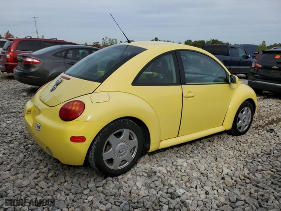 2001 Volkswagen New Beetle GLS with VIN 3VWCS21C41M411702, listed as a Copart auction lot 72966624 with NaN miles and Clean Title. Bid and sale history available at carsss.com. Image 3.
