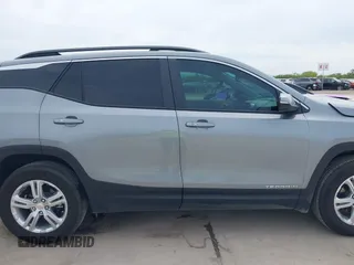 2024 GMC Terrain SLE z VIN 3GKALMEG7RL263549, wystawiony jako IAAI lot #42055302 z przebiegiem 8 023 mil mil oraz . Historia ofert i sprzedaży dostępna na DreamBid. Obrazek 14.